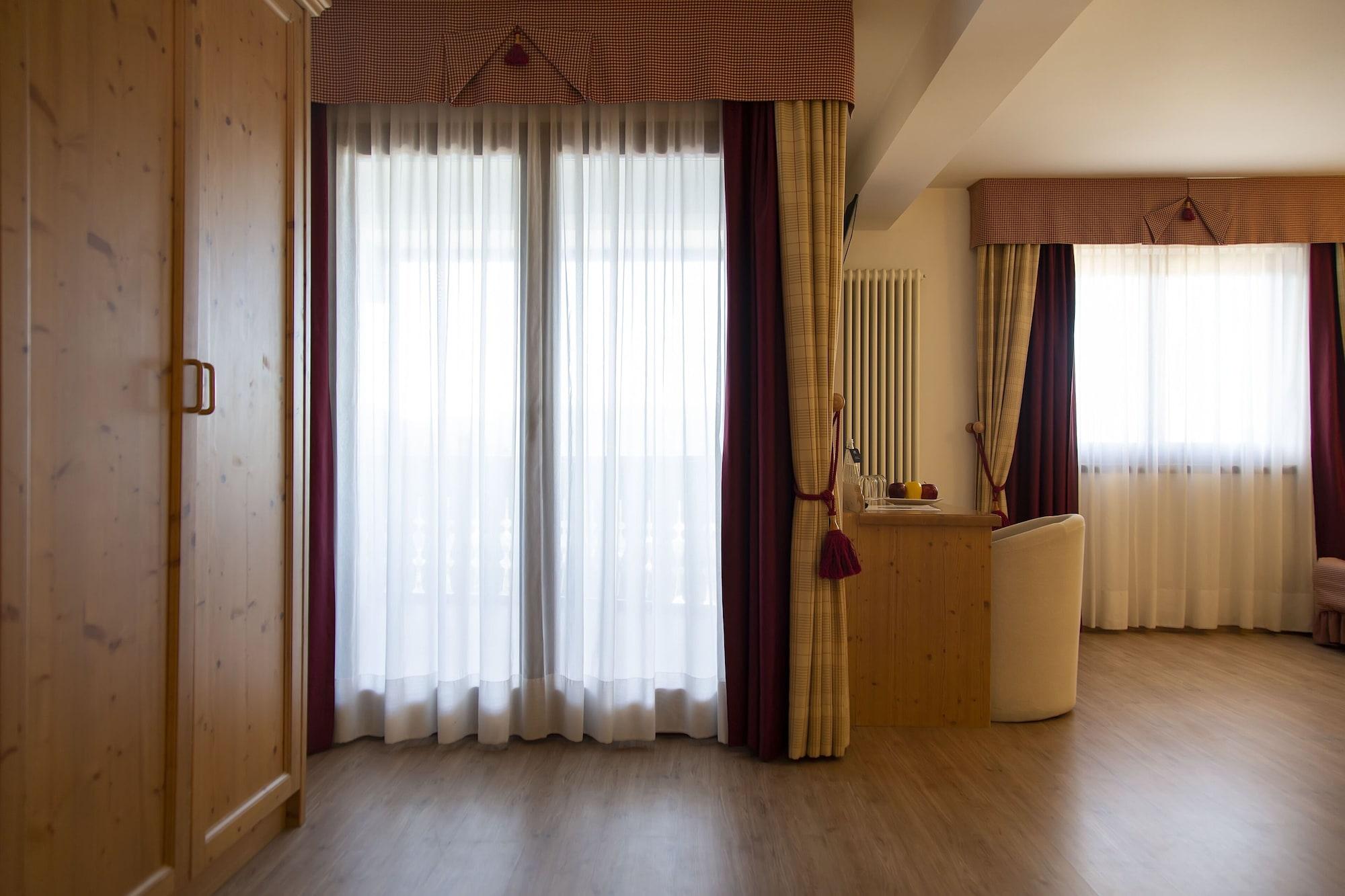 Golf Hotel Folgaria Esterno foto