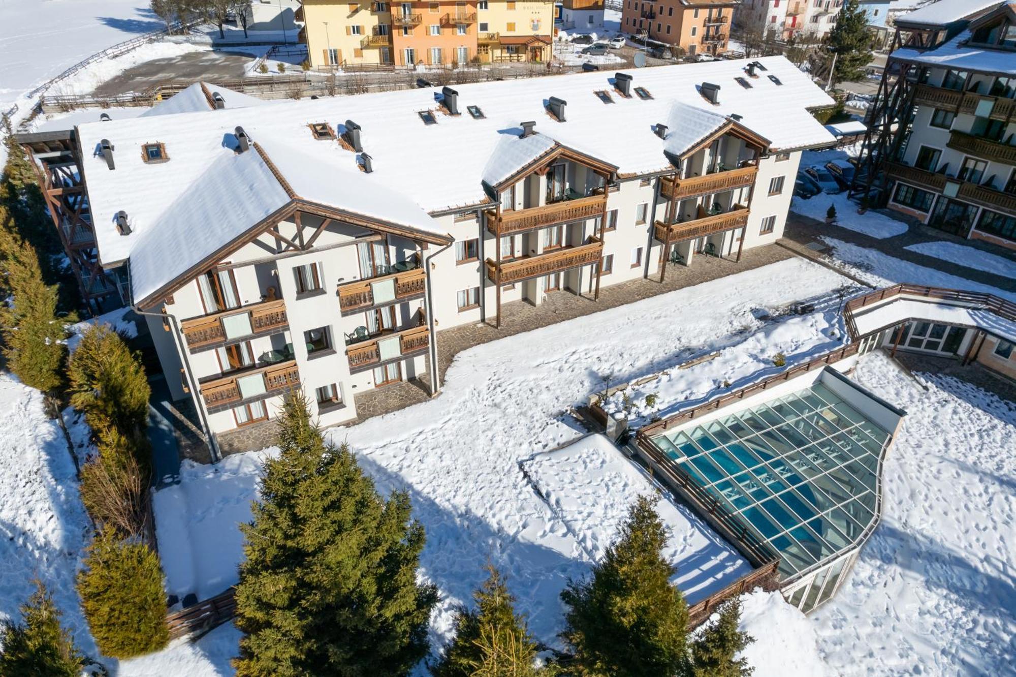 Golf Hotel Folgaria Esterno foto