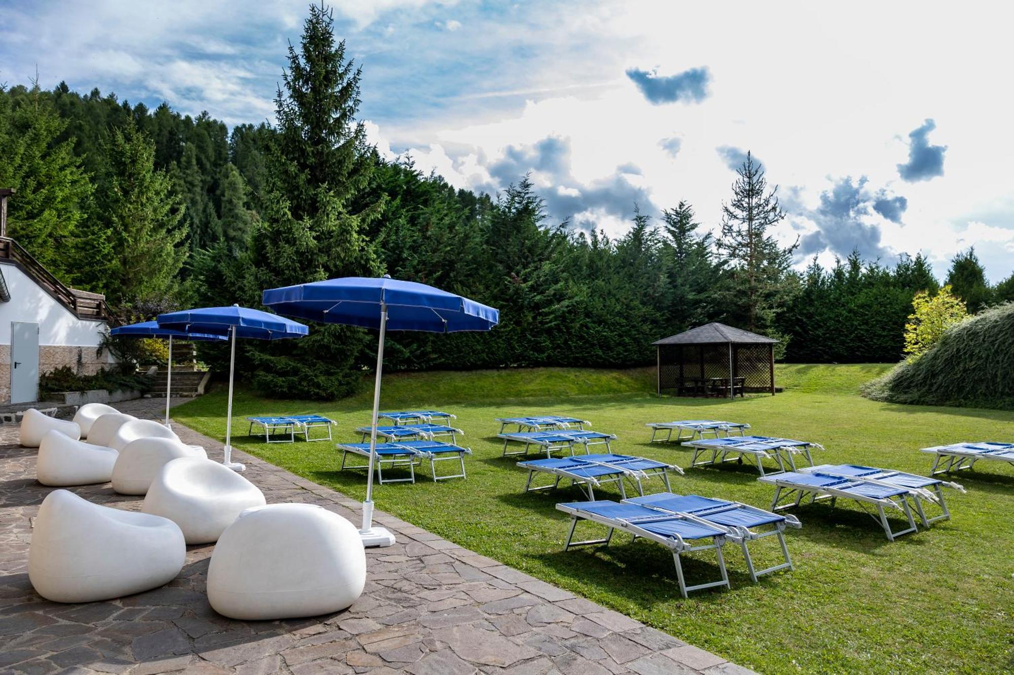 Golf Hotel Folgaria Esterno foto